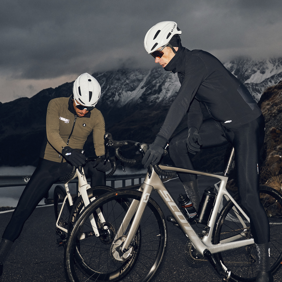 Assoluto_giubbino_nero_A