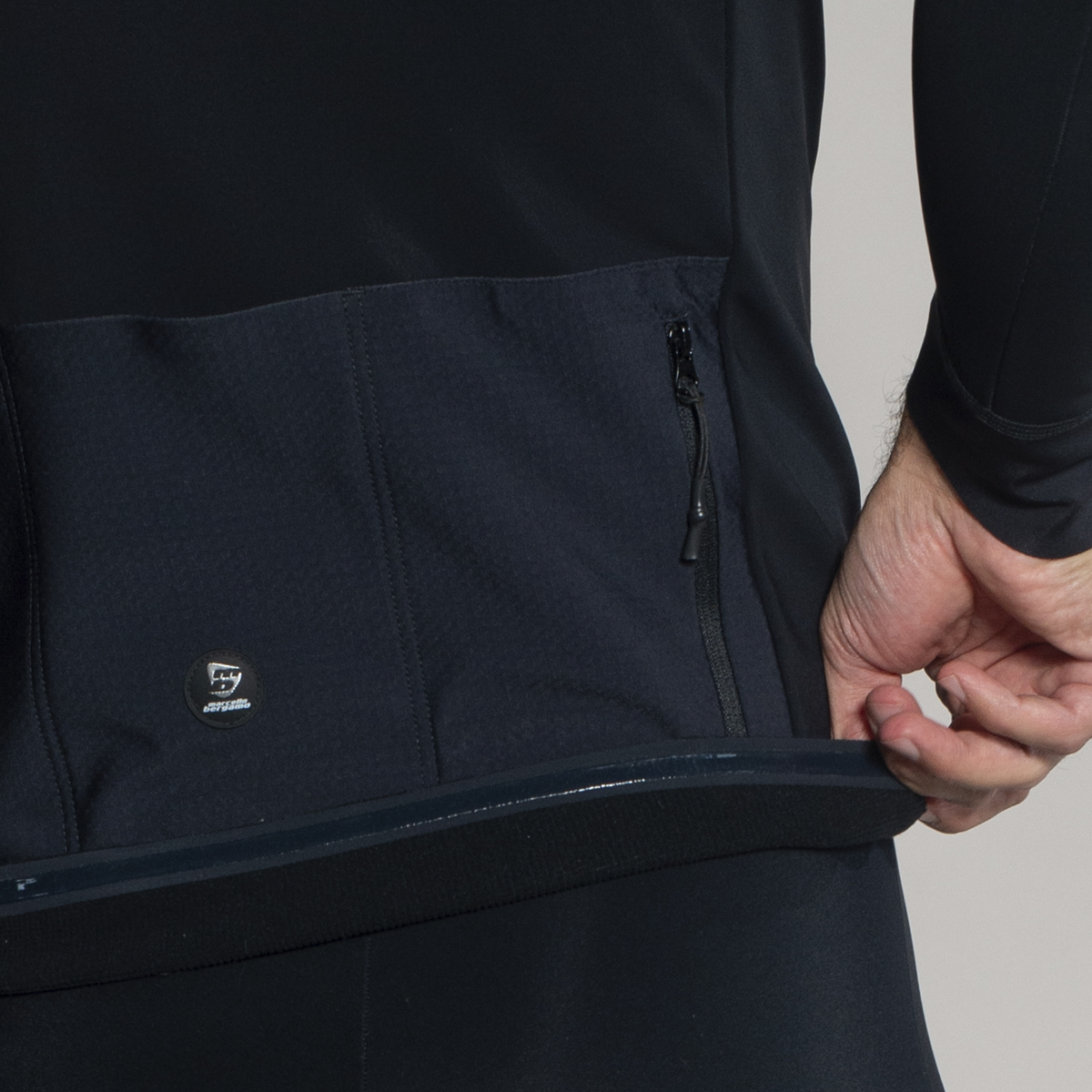 Assoluto_giubbino_nero_A